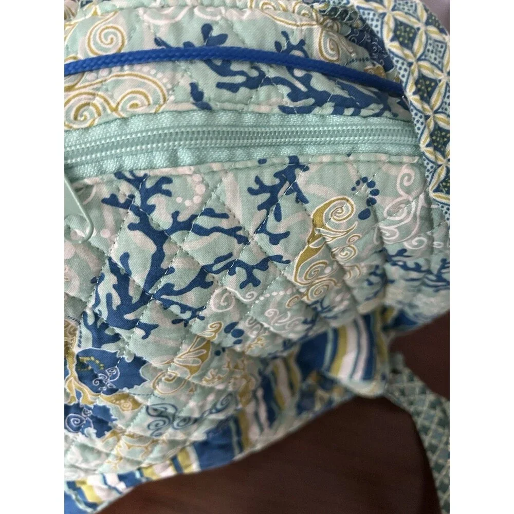 She’s Got Baggage Floral Drawstring Backpack Blue Green White Snap Zip Pockets